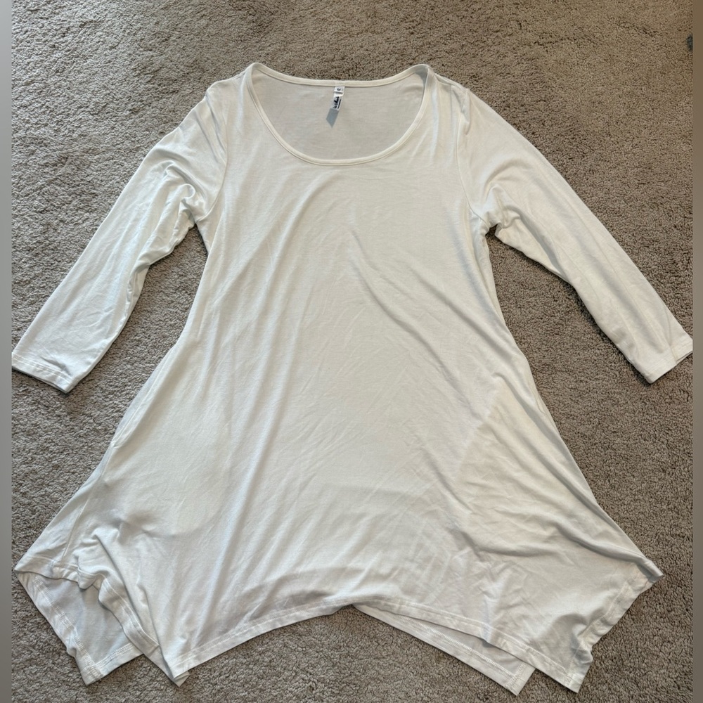White Mark Asymmetrical Tunic Top in White